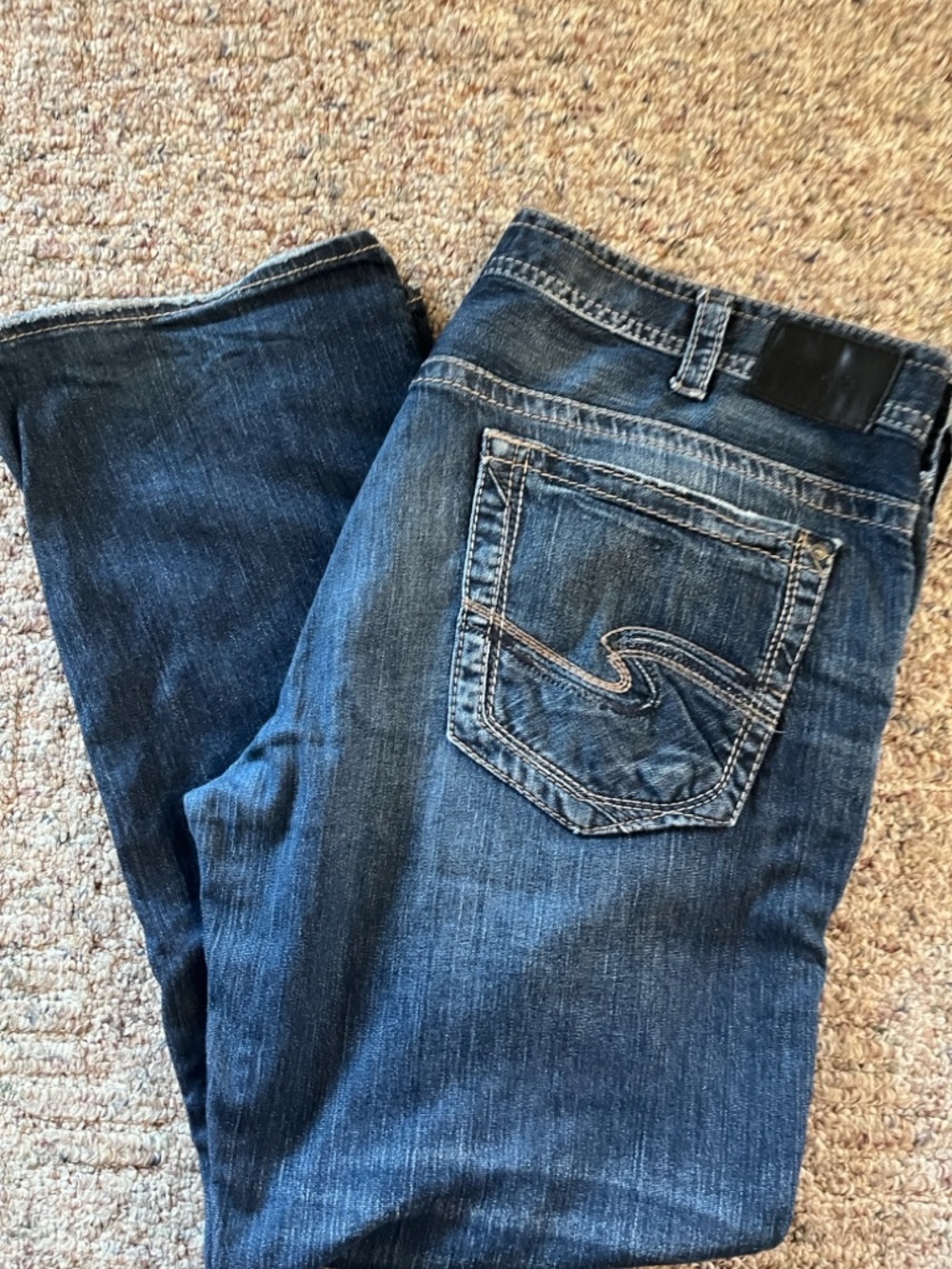 Dark Blue Men’s Jeans with Contrast Stitching